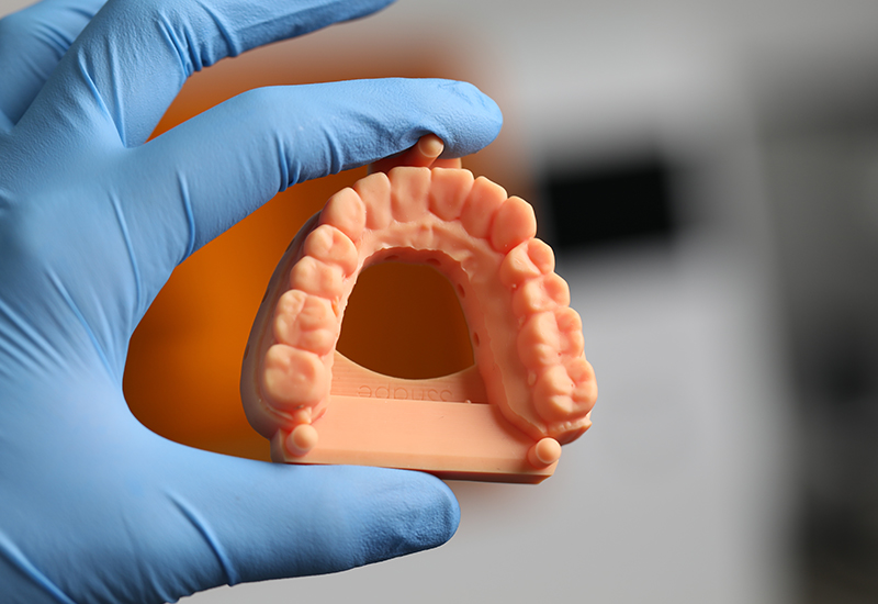 哈工三維推出多材料齒科應(yīng)用3D打印機，滿足客戶不同需求